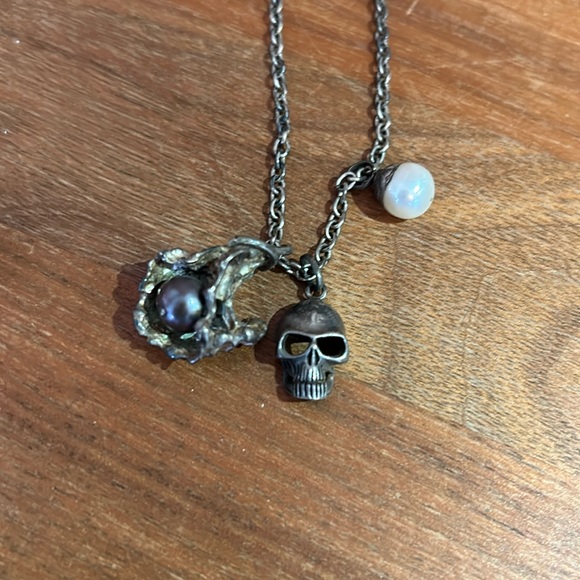 TRIO OF SKULL NECKLACES - Picture 4 of 6